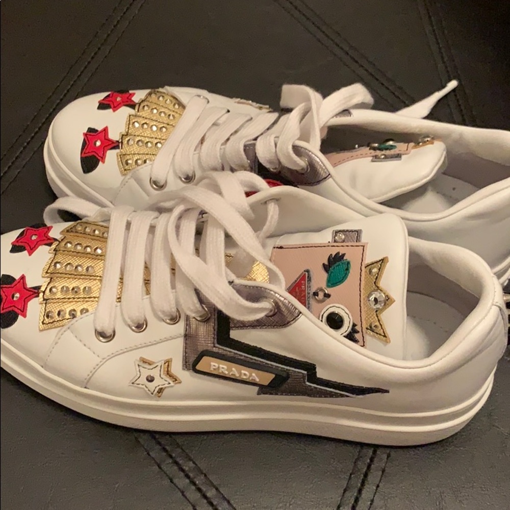 Women Prada sneaker size 38 8US